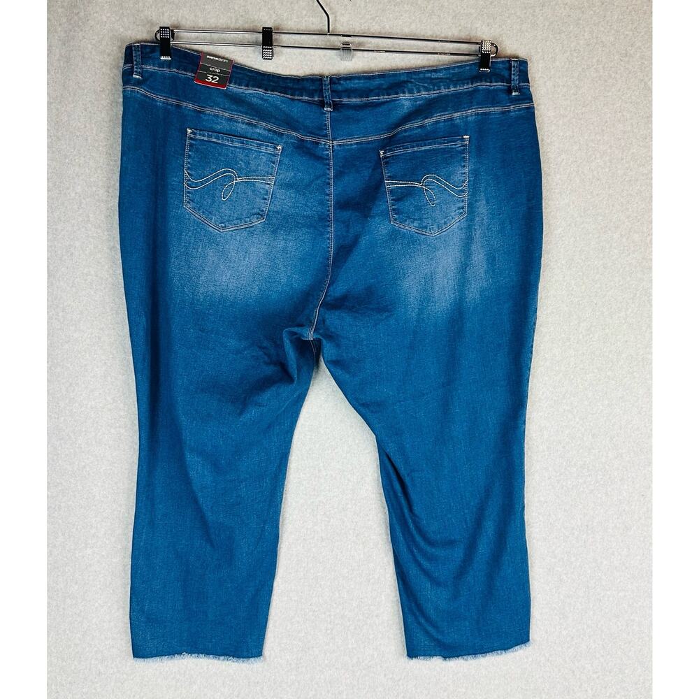 New Avenue Denim Womans Sz 32 Plus Crop Jeans Blue Denim Pockets Raw Hem NWT - Picture 7 of 11